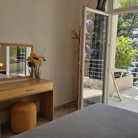 Appartement 9 *
