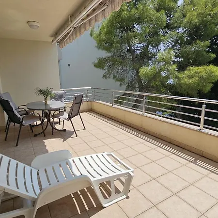 Appartement 9 *